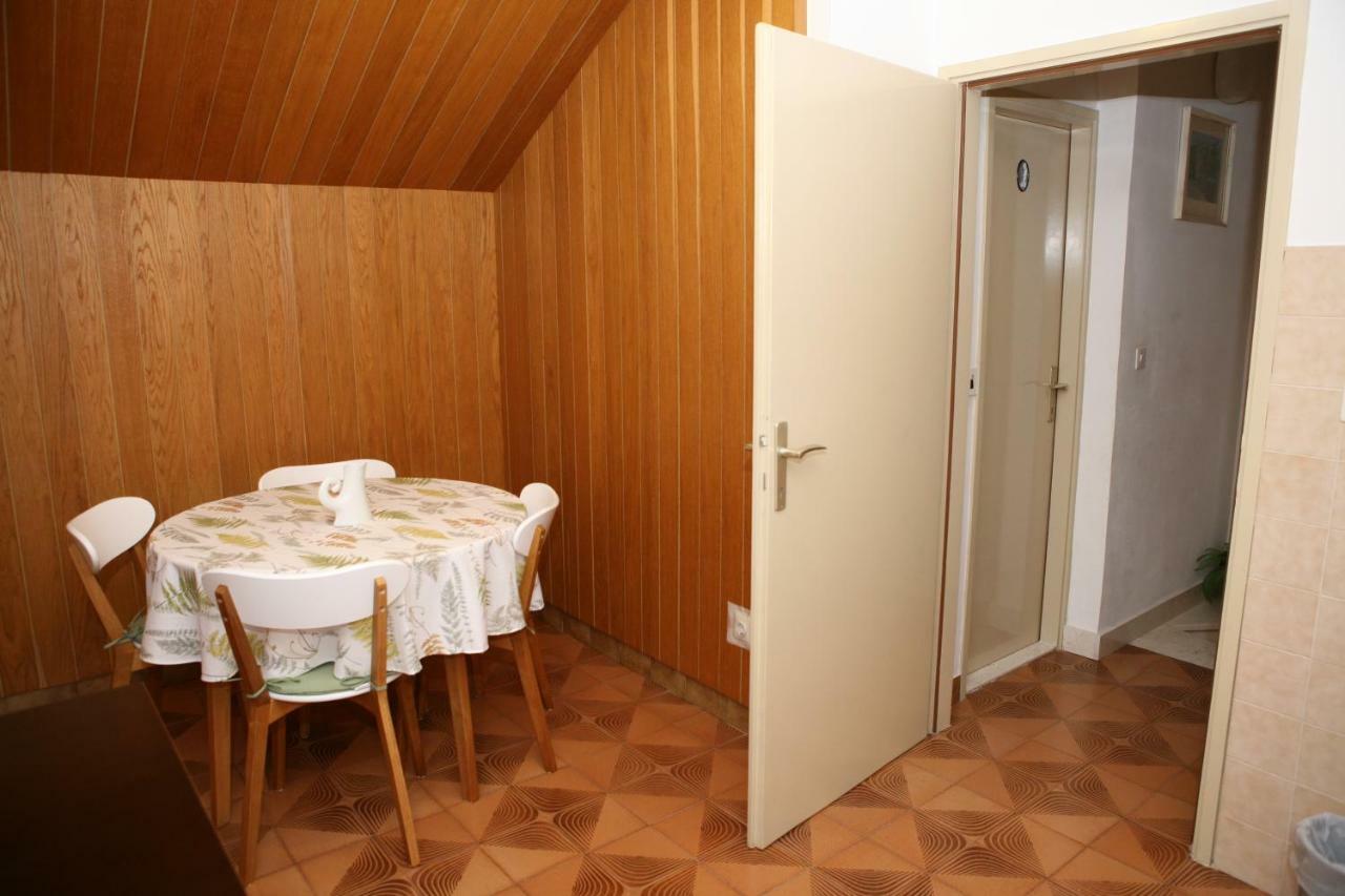 Rooms&Apartments Kurtović Donji Seget Exterior foto